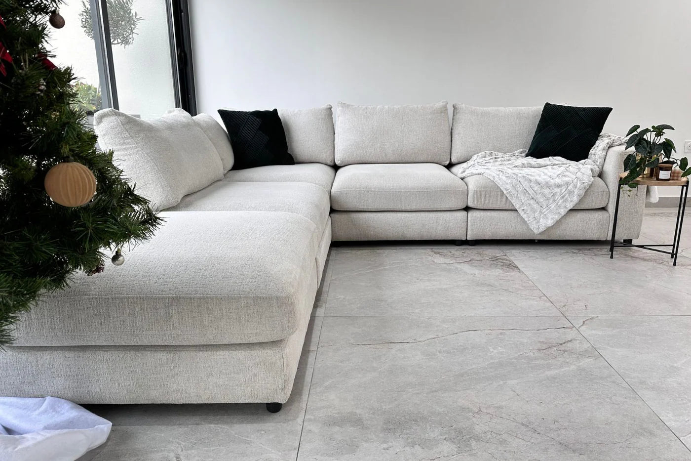 Julia | Tissu Chenille 4+1 pouf